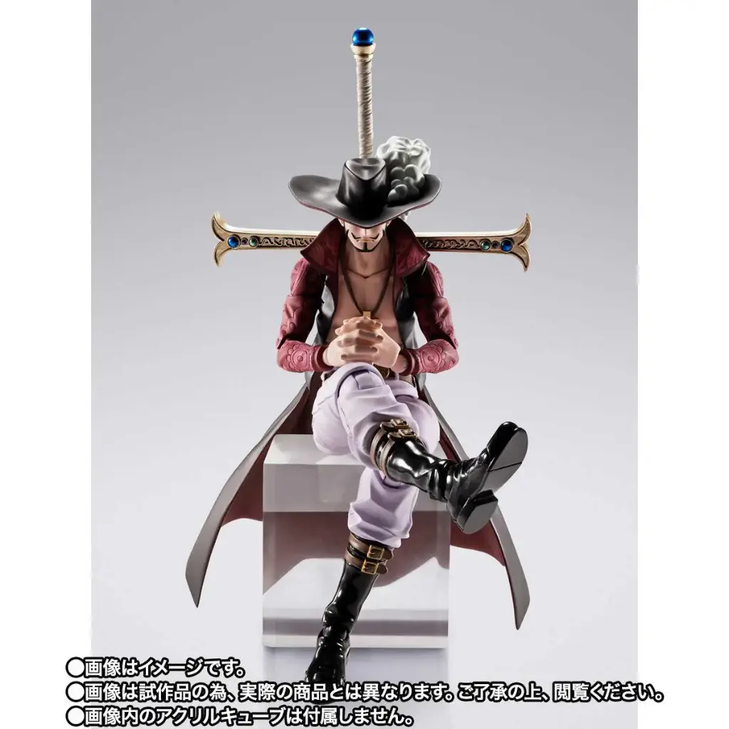 S.H.Figuarts One Piece Dracule Mihawk - Hawk Eye